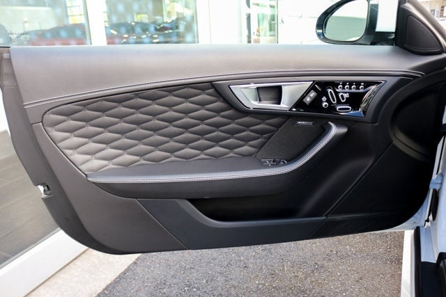 2017 Jaguar F-TYPE SVR