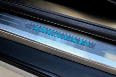 2017 Jaguar F-TYPE SVR