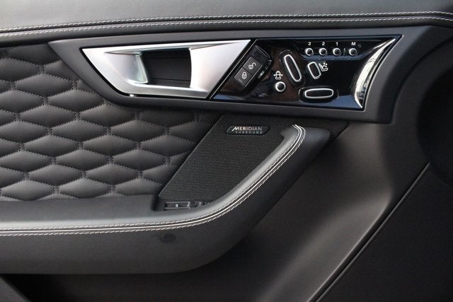 2017 Jaguar F-TYPE SVR