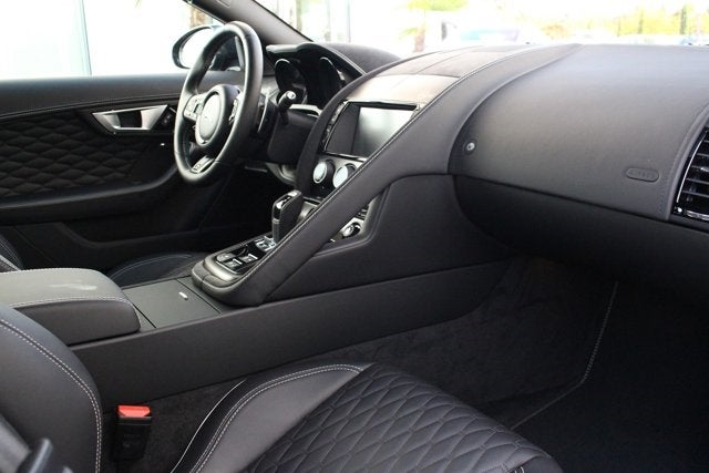 2017 Jaguar F-TYPE SVR