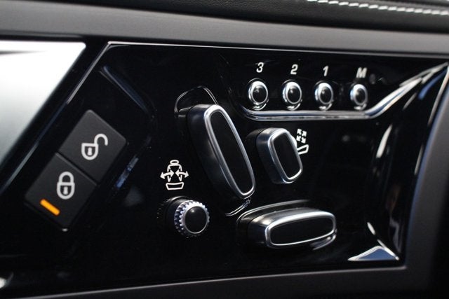 2017 Jaguar F-TYPE SVR