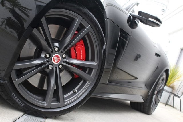 2017 Jaguar F-TYPE SVR Convertible