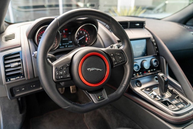 2017 Jaguar F-TYPE R