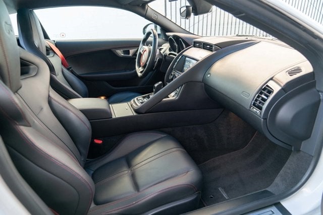 2017 Jaguar F-TYPE R