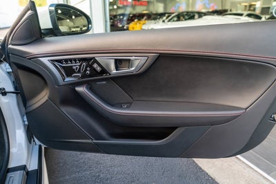 2017 Jaguar F-TYPE R