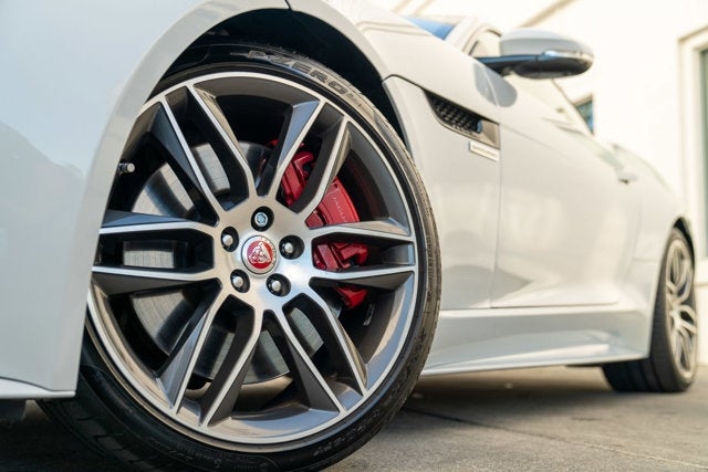 2017 Jaguar F-TYPE R