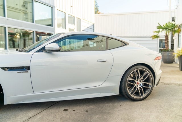 2017 Jaguar F-TYPE R