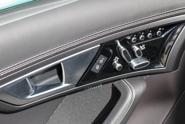 2017 Jaguar F-TYPE R