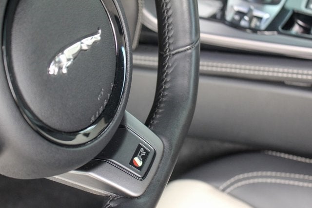 2017 Jaguar F-TYPE R