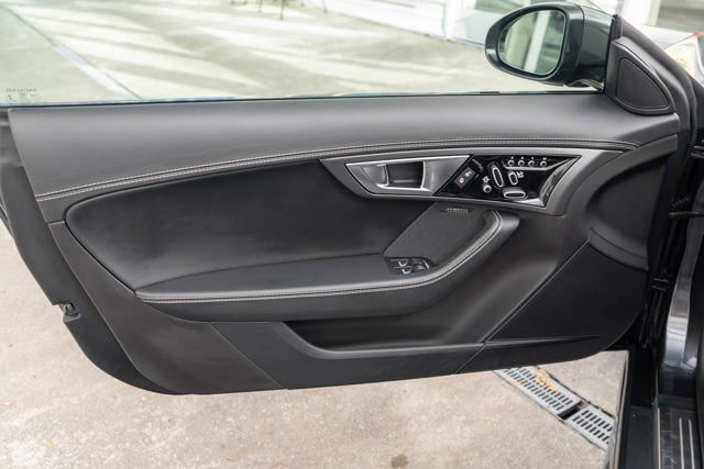 2017 Jaguar F-TYPE R Coupe