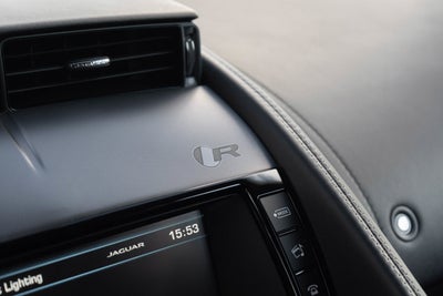 2017 Jaguar F-TYPE R Coupe