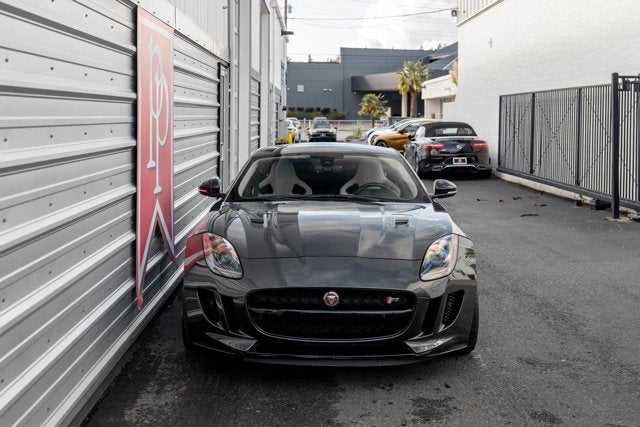 2017 Jaguar F-TYPE R Coupe