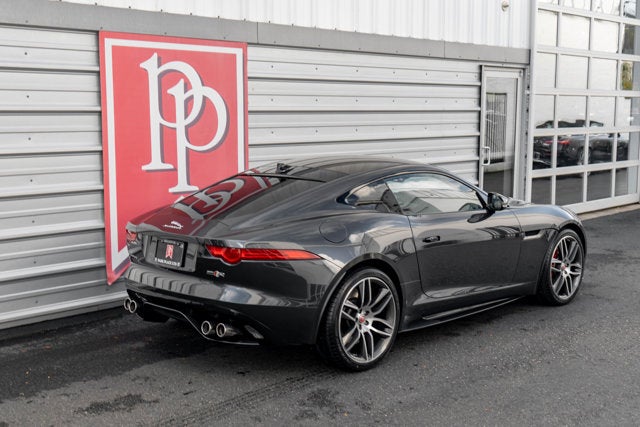 2017 Jaguar F-TYPE R Coupe
