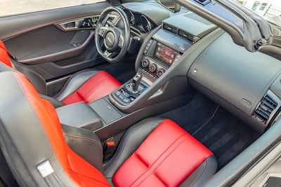 2016 Jaguar F-TYPE R