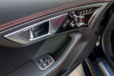 2016 Jaguar F-TYPE R