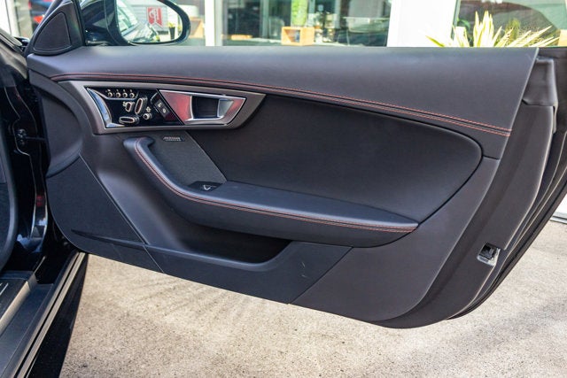 2016 Jaguar F-TYPE R