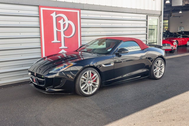 2016 Jaguar F-TYPE R