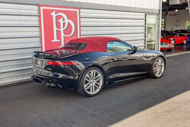 2016 Jaguar F-TYPE R