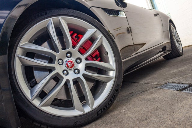 2016 Jaguar F-TYPE R