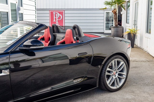 2016 Jaguar F-TYPE R