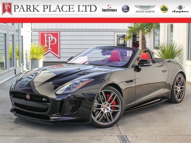 2017 Jaguar F-TYPE R