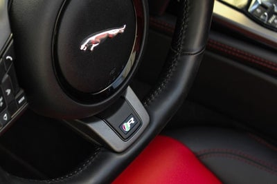 2017 Jaguar F-TYPE R