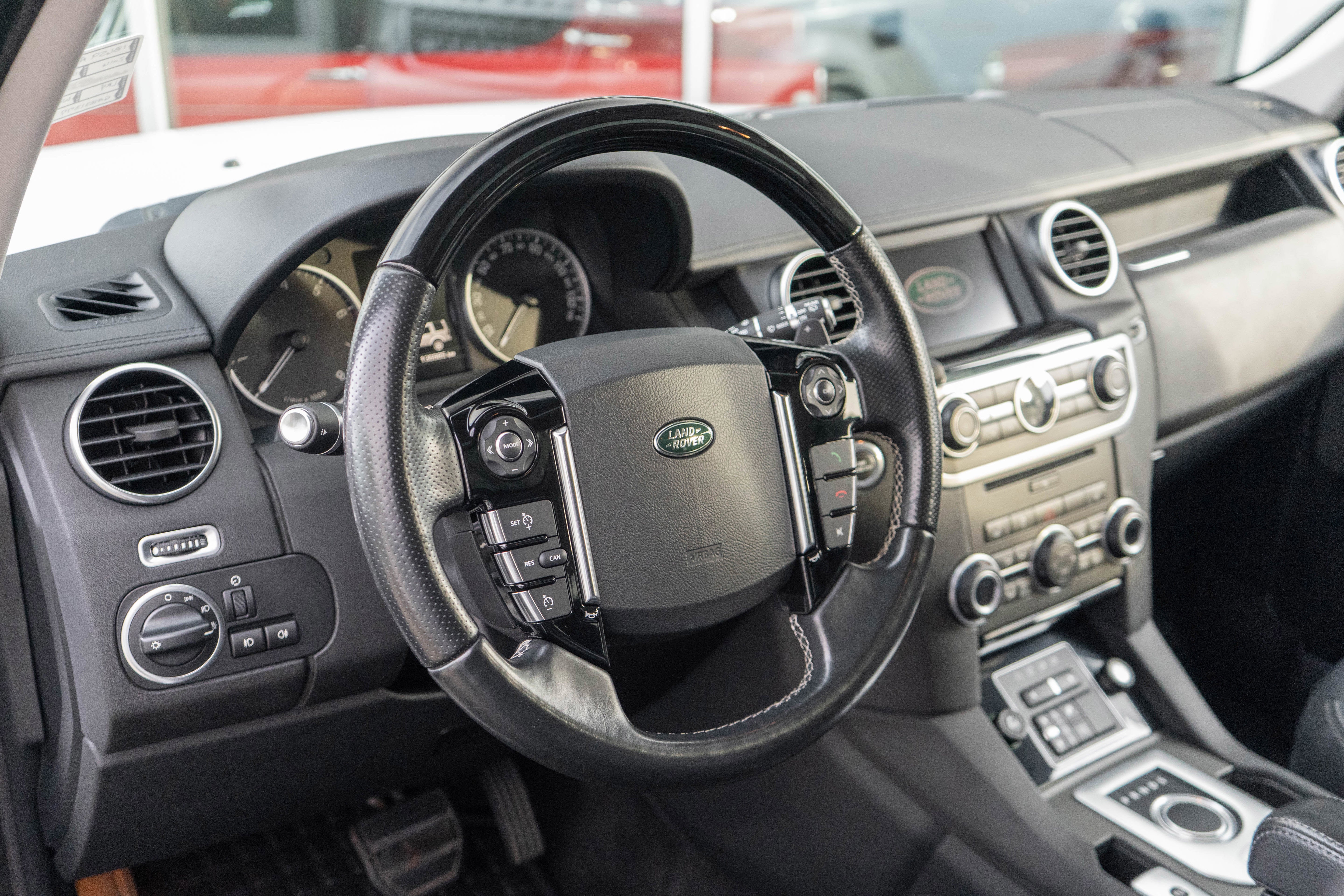 2016 Land Rover LR4 HSE Silver Edition