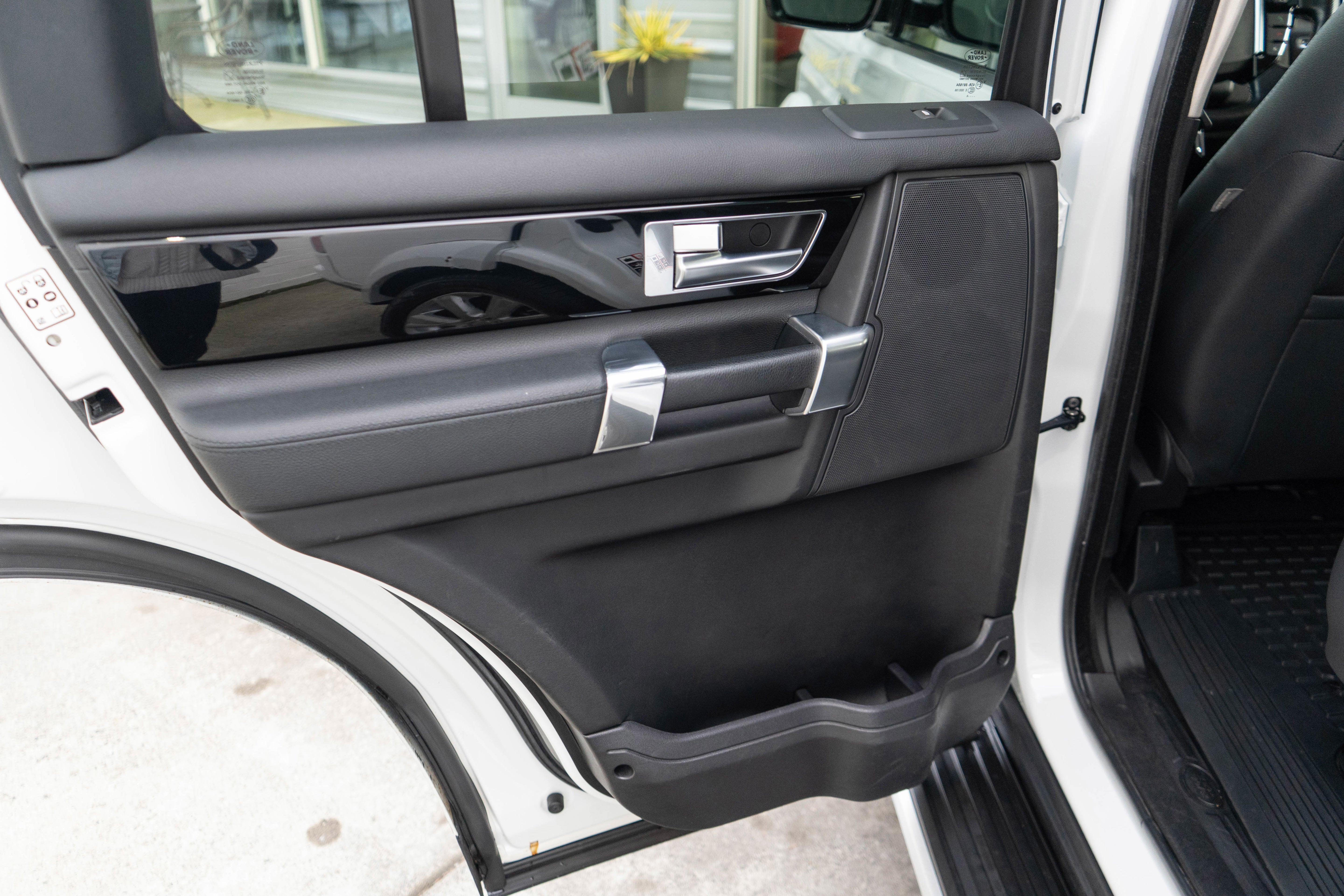 2016 Land Rover LR4 HSE Silver Edition