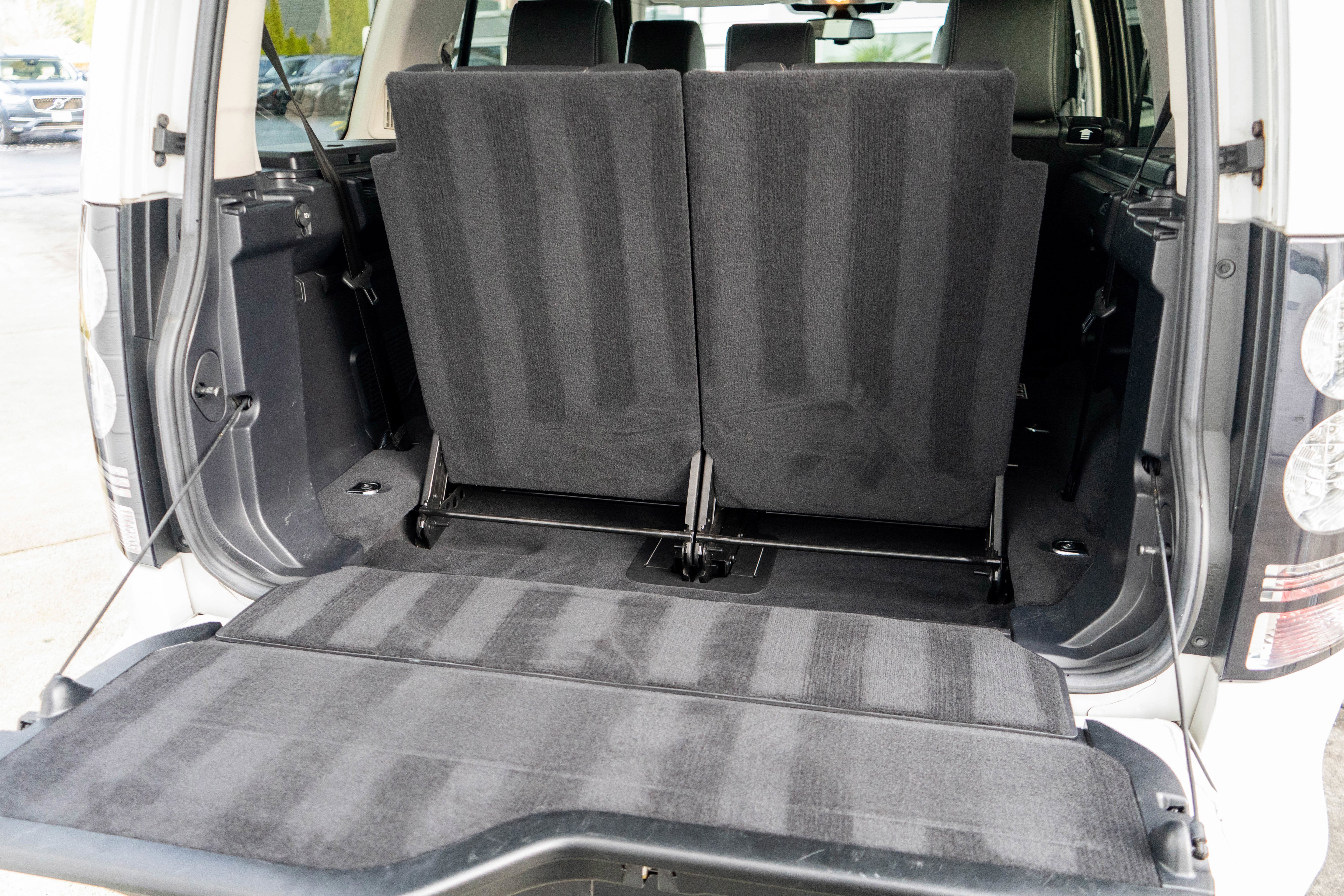 2016 Land Rover LR4 HSE Silver Edition