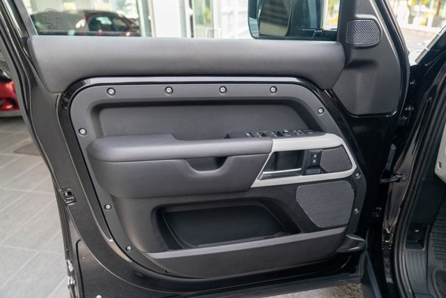 2020 Land Rover Defender HSE