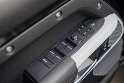 2020 Land Rover Defender HSE