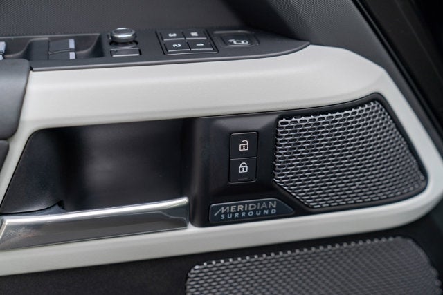 2020 Land Rover Defender HSE