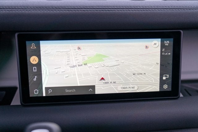 2023 Land Rover Defender SE