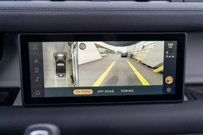 2023 Land Rover Defender SE