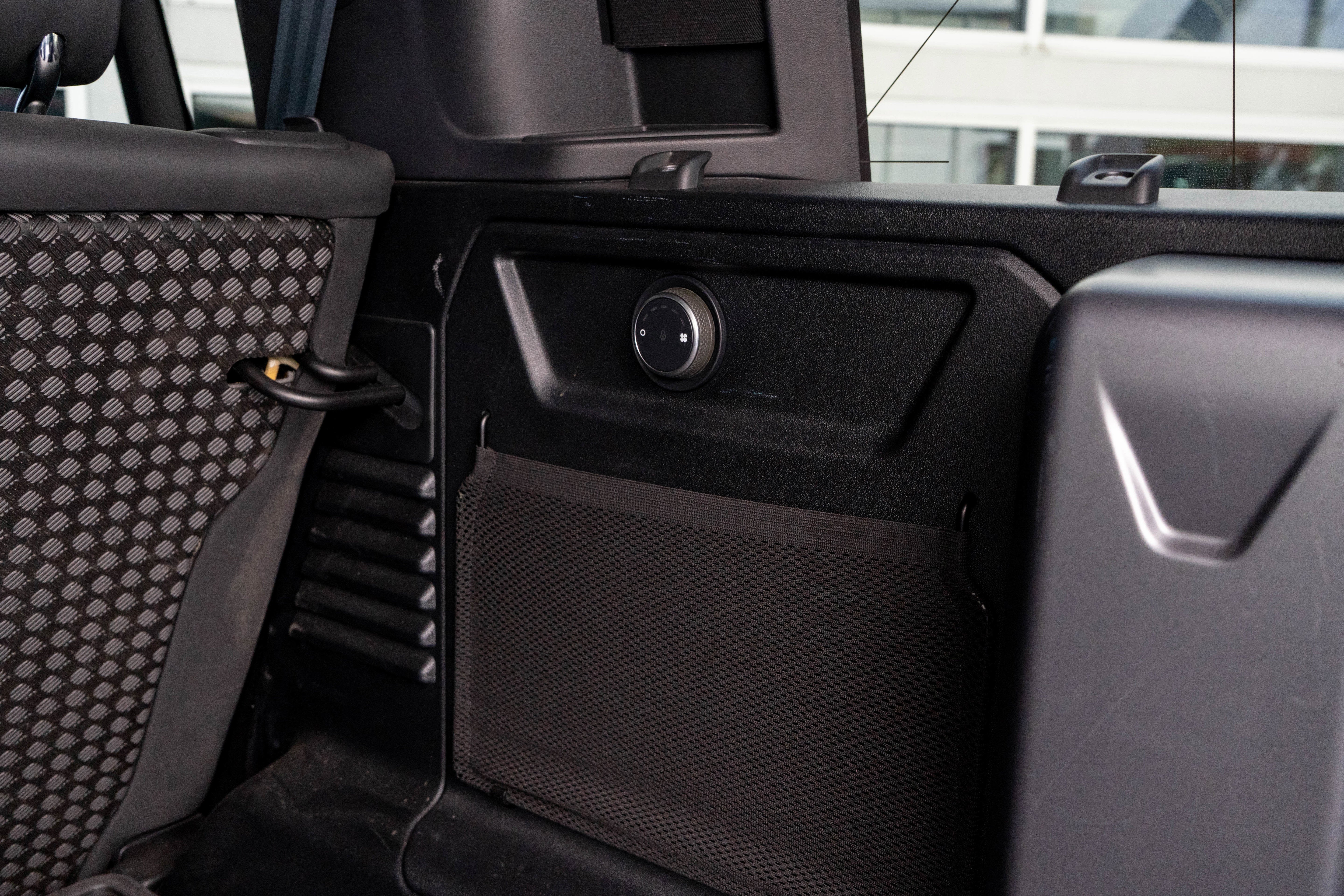 2023 Land Rover Defender V8