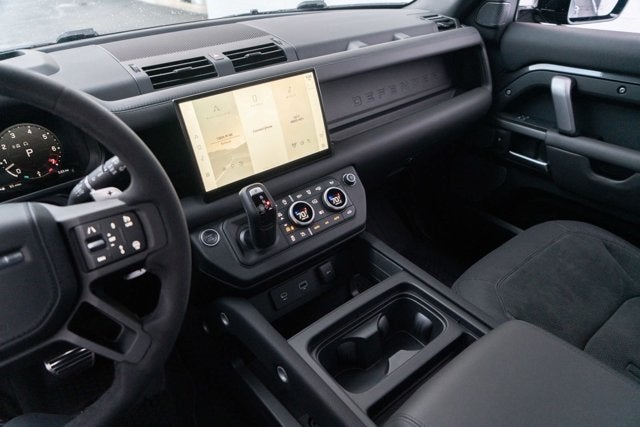2023 Land Rover Defender Carpathian Edition
