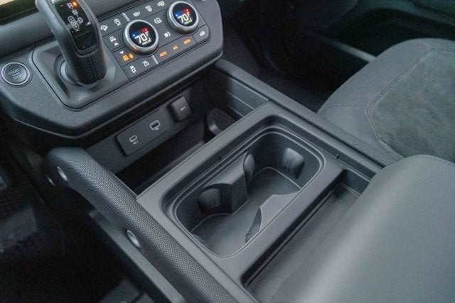 2023 Land Rover Defender Carpathian Edition