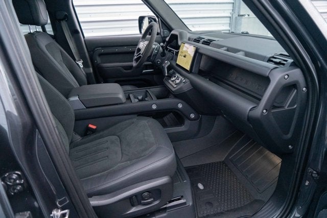2023 Land Rover Defender Carpathian Edition