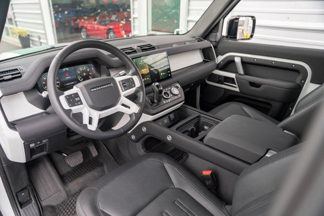 2022 Land Rover Defender X-Dynamic S