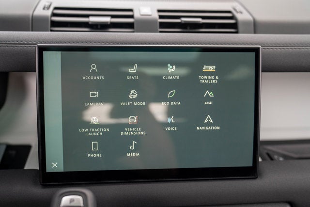 2022 Land Rover Defender X-Dynamic S