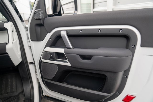 2022 Land Rover Defender X-Dynamic S