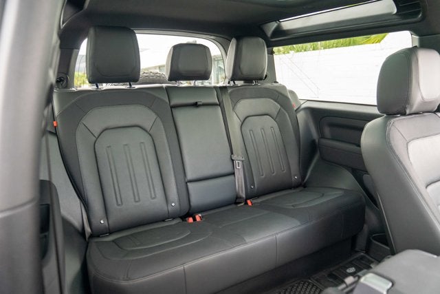 2022 Land Rover Defender X-Dynamic S