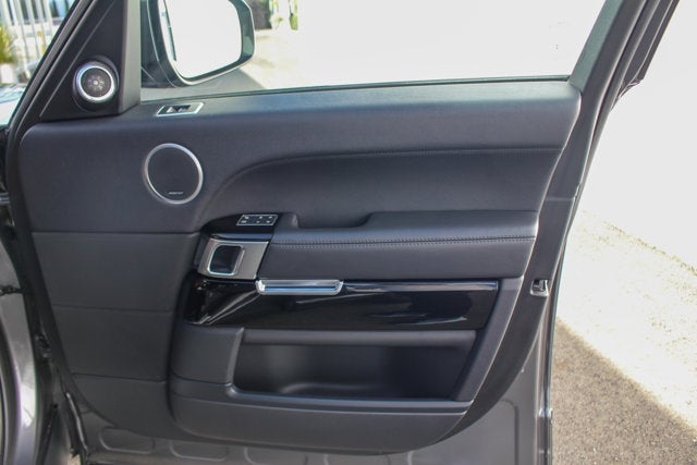 2017 Land Rover Range Rover V8 Supercharged SWB