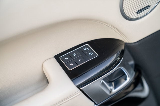 2017 Land Rover Range Rover V8 Supercharged SWB