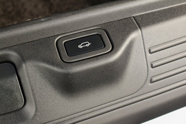 2018 Land Rover Range Rover V8 Supercharged SWB