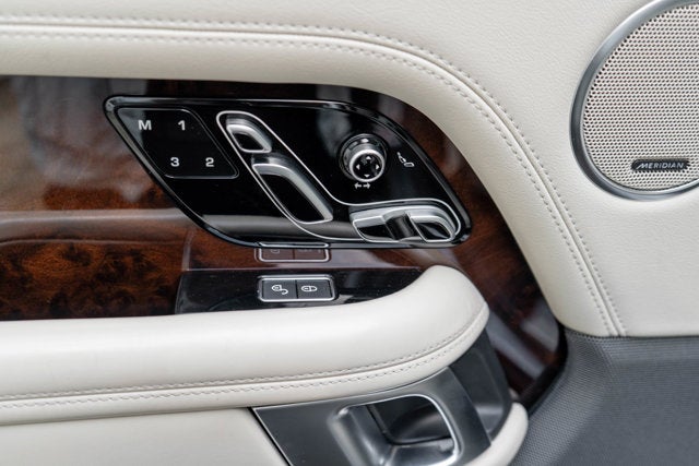 2020 Land Rover Range Rover P525 HSE