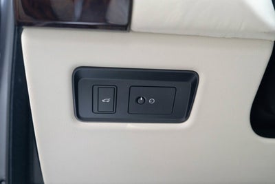 2020 Land Rover Range Rover P525 HSE