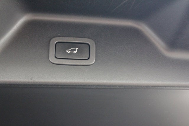 2017 Land Rover Range Rover V8 Supercharged LWB