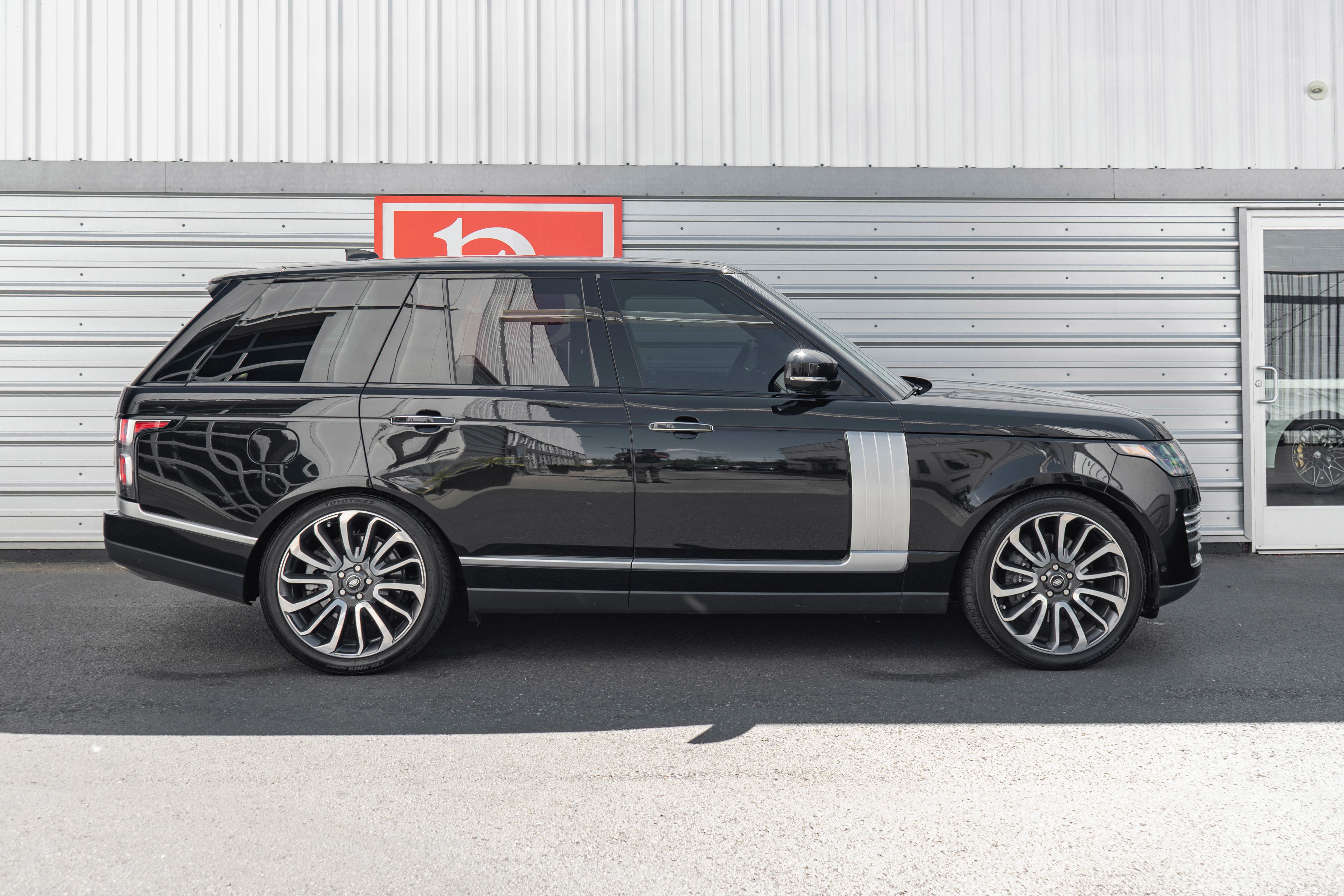 2019 Land Rover Range Rover Autobiography