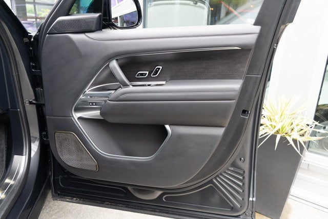 2025 Land Rover Range Rover Autobiography
